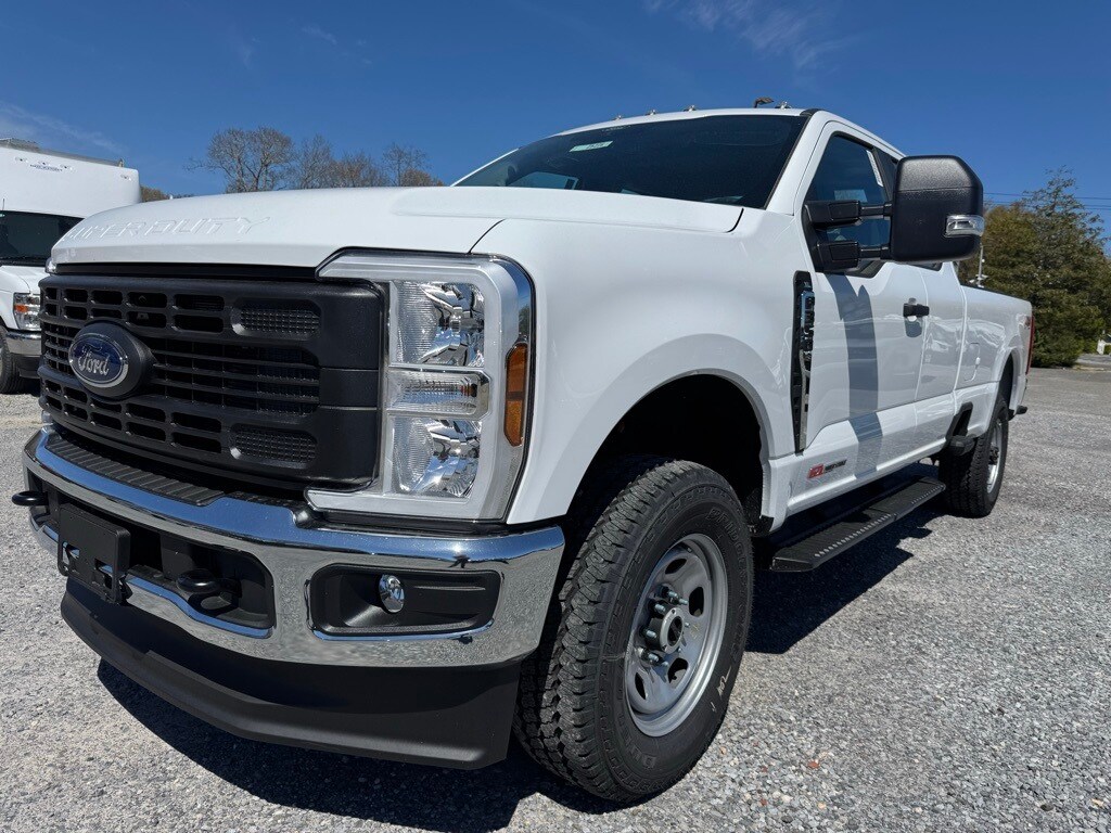 2025 Ford F-350 XL photo 4