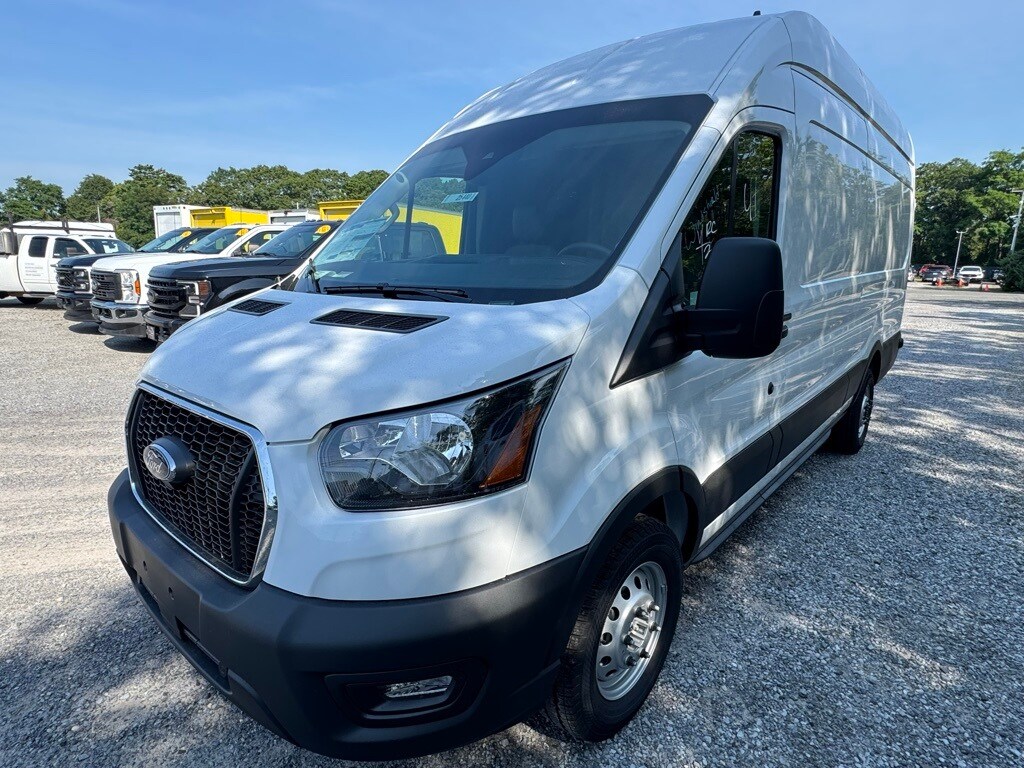 2025 Ford Transit photo 3