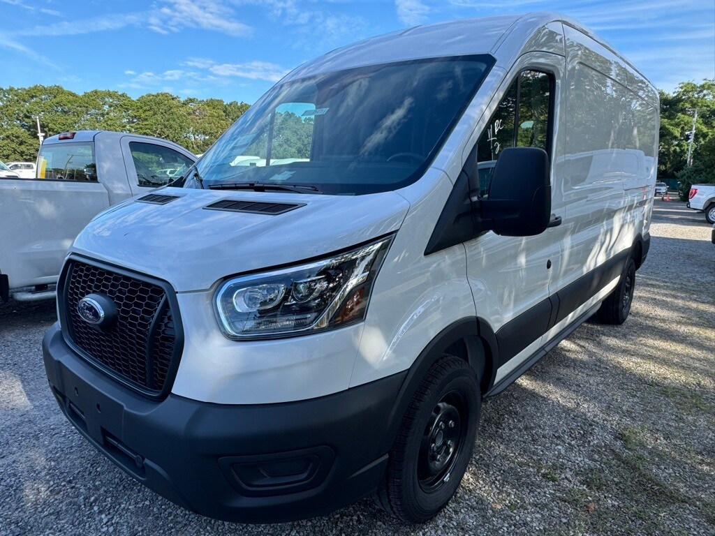 2025 Ford Transit photo 2