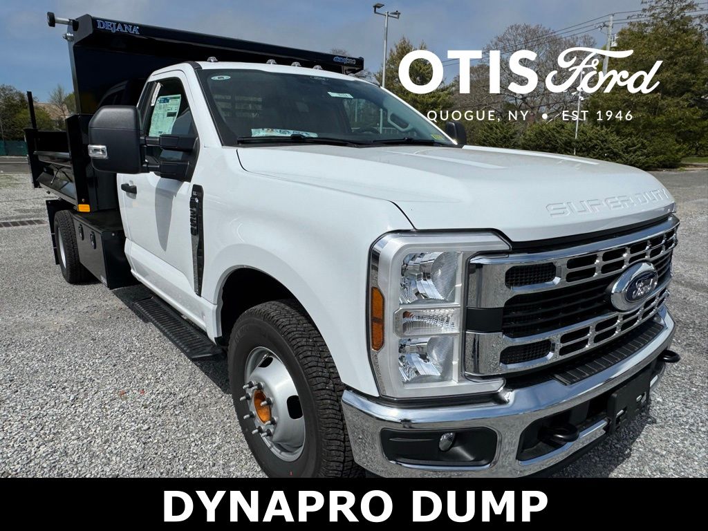 2025 Ford F-350 Super Duty Chassis Cab XL