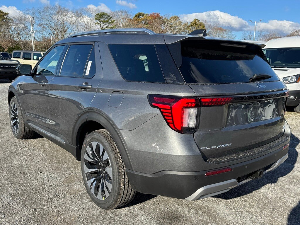 2026 Ford Explorer Platinum photo 4