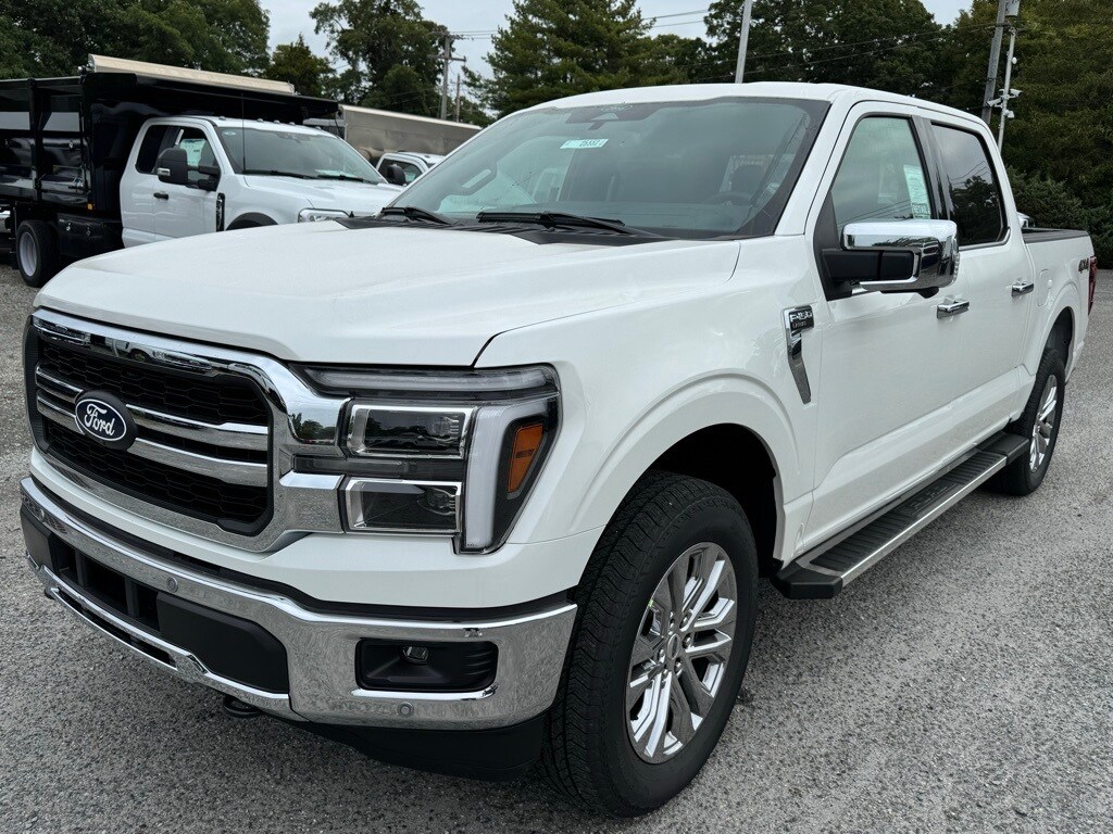 2025 Ford F-150 Lariat photo 3
