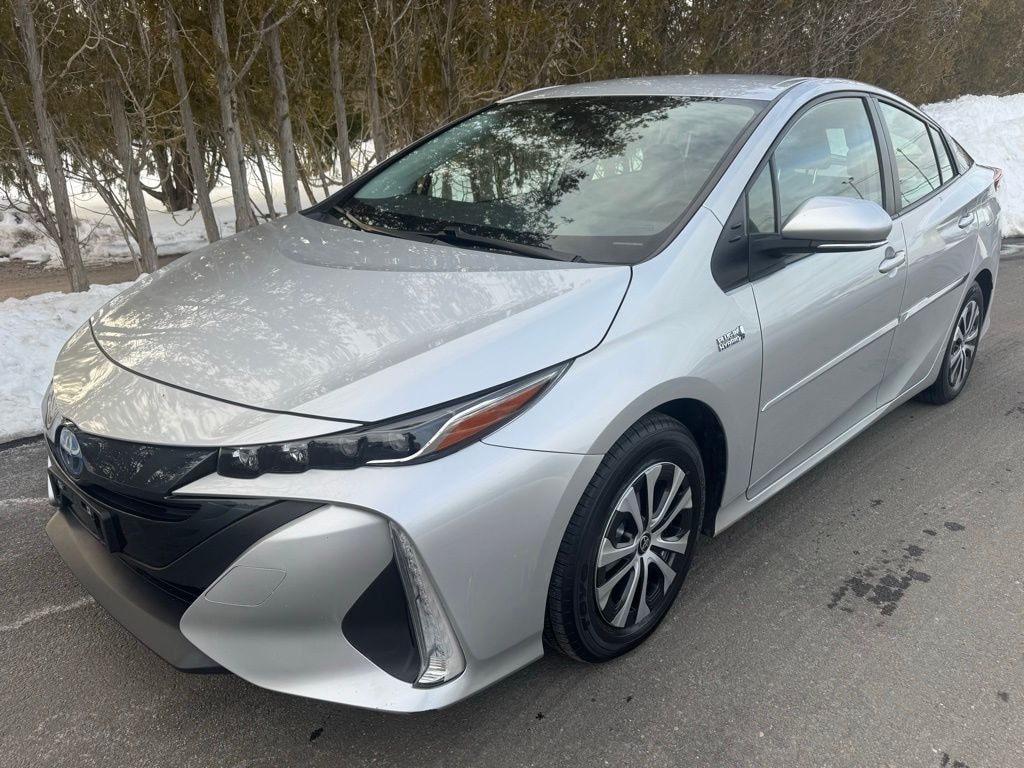 Used 2022 Toyota Prius Prime XLE Hatchback