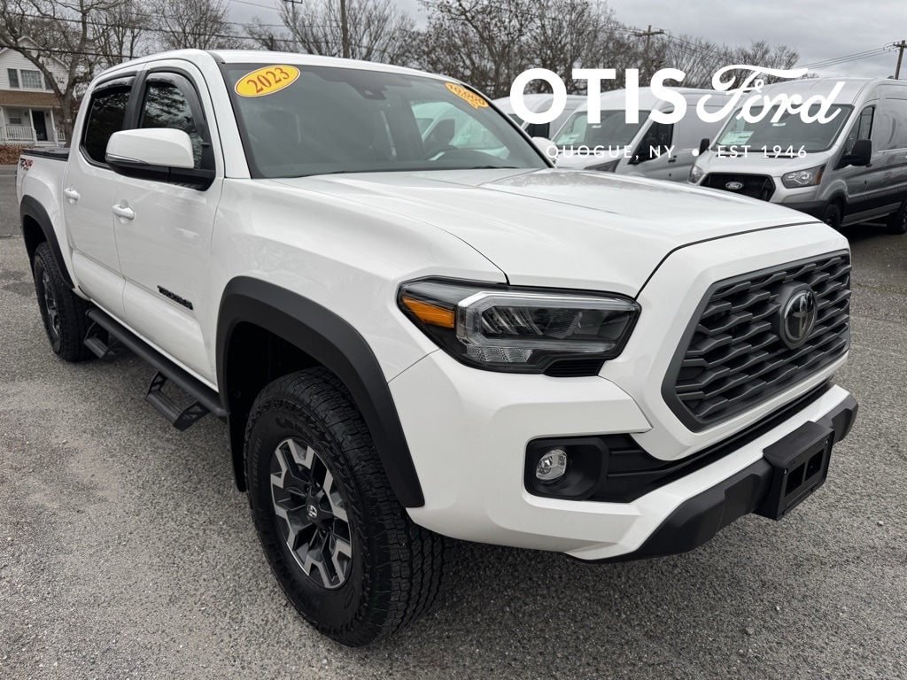 2023 Toyota Tacoma TRD Off Road's photo