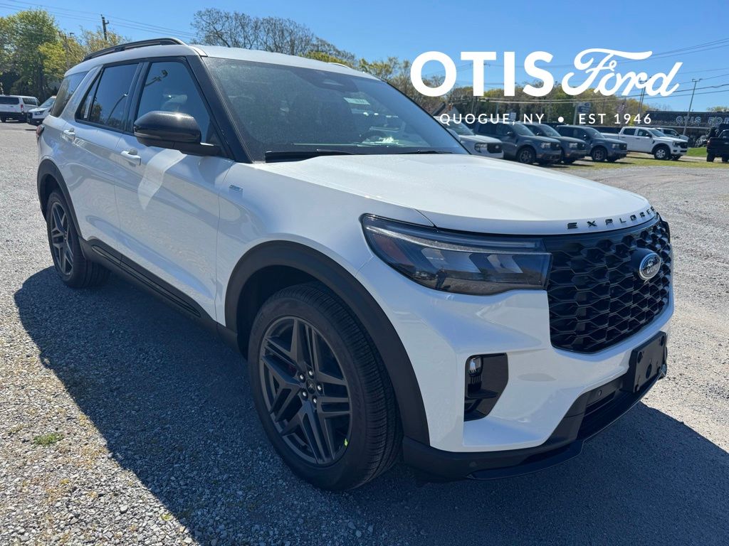 2026 Ford Explorer ST-LINE 4WD's photo