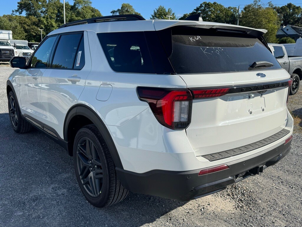 New 2025 Ford Explorer ST-Line SUV