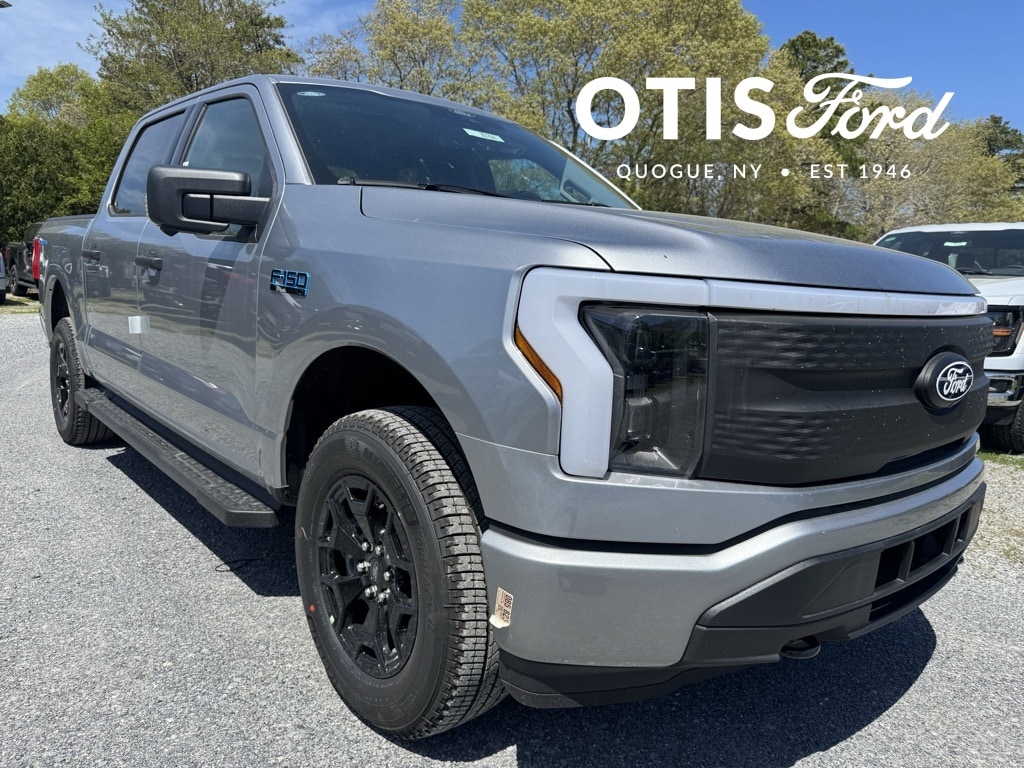 2025 Ford F-150 Lightning XLT's photo