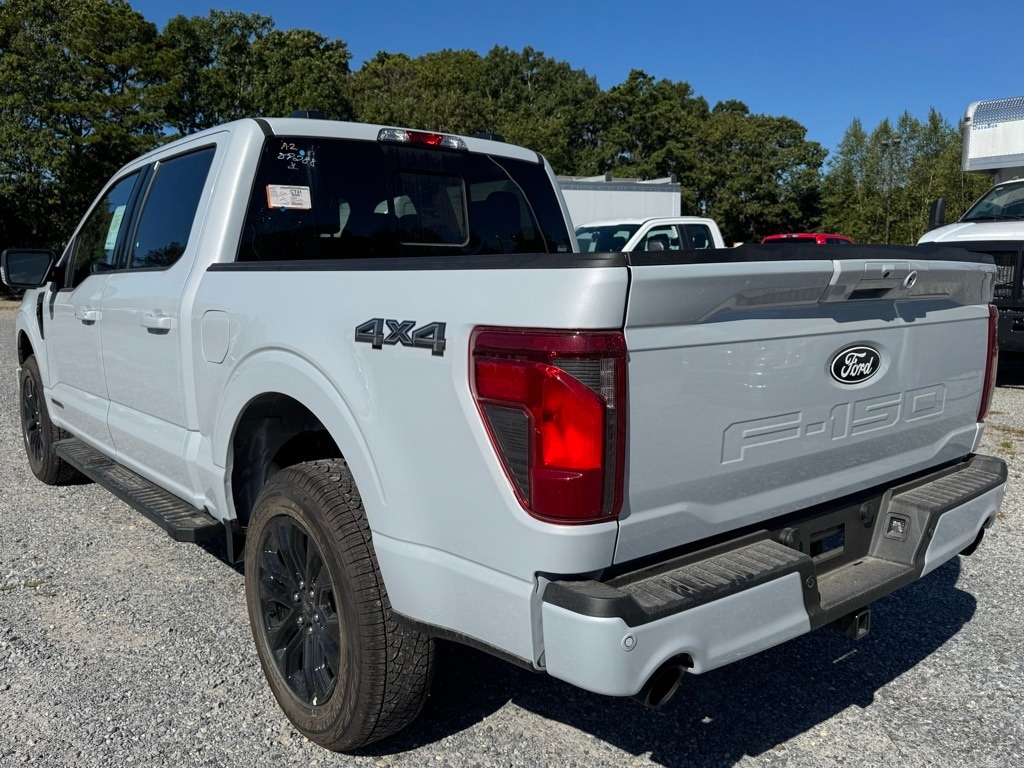 New 2025 Ford F-150 XLT Truck SuperCrew Cab