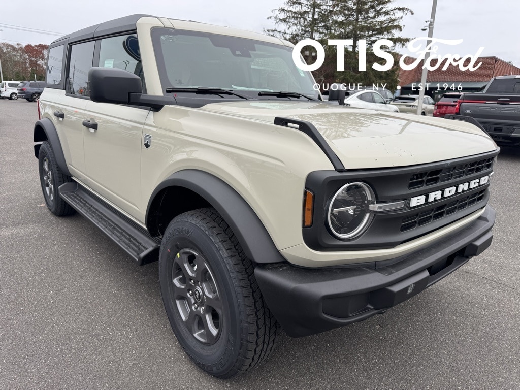2025 Ford Bronco 4-Door Big Bend's photo