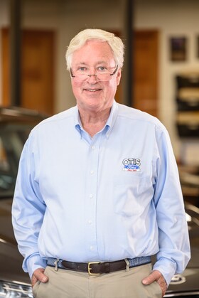 Staff member Carl Vail from ID_d834ebbd6835