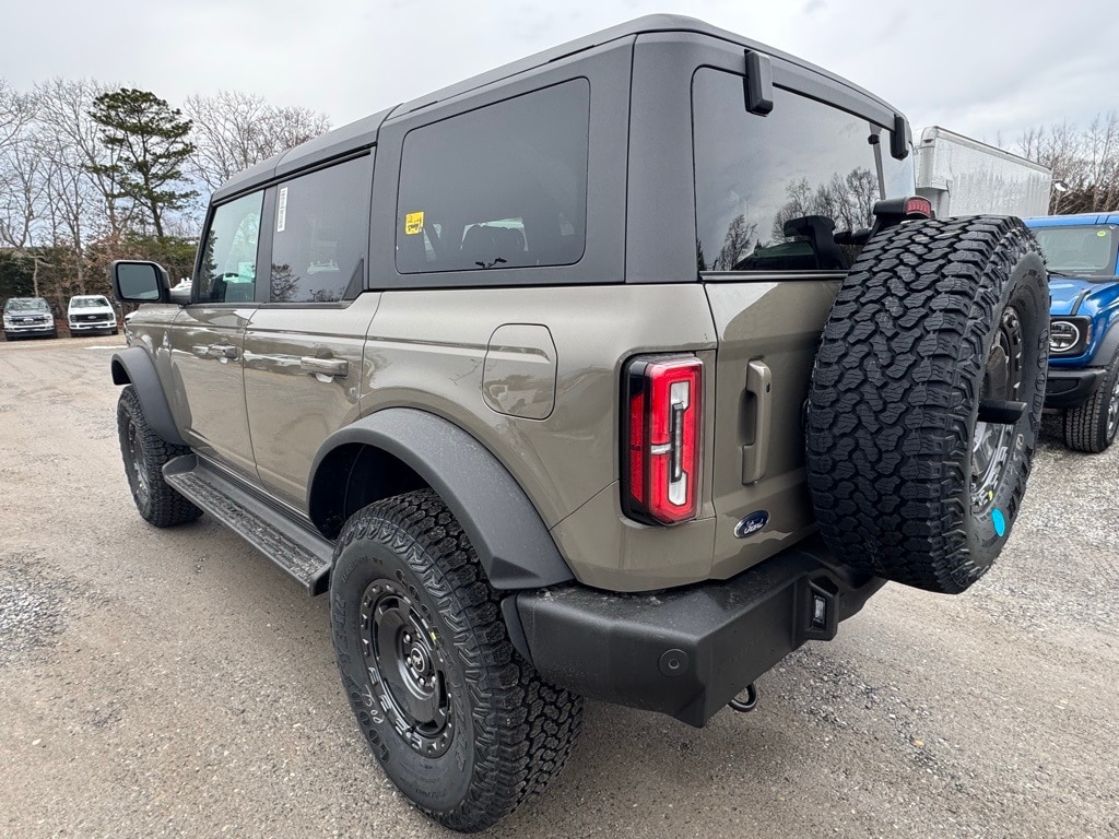 New 2025 Ford Bronco Outer Banks SUV
