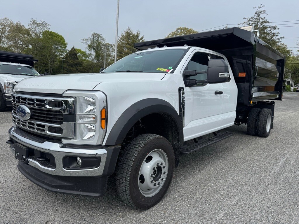 2025 Ford F-550 XL photo 4