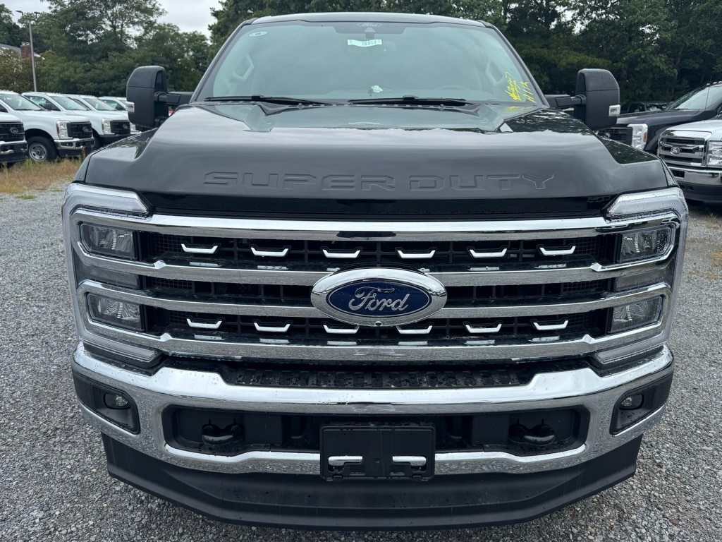 New 2026 Ford F-350 Lariat Truck Crew Cab