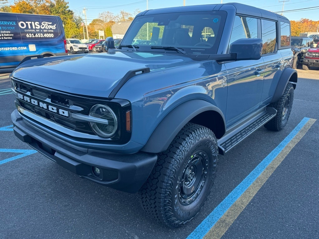 New 2025 Ford Bronco Outer Banks SUV