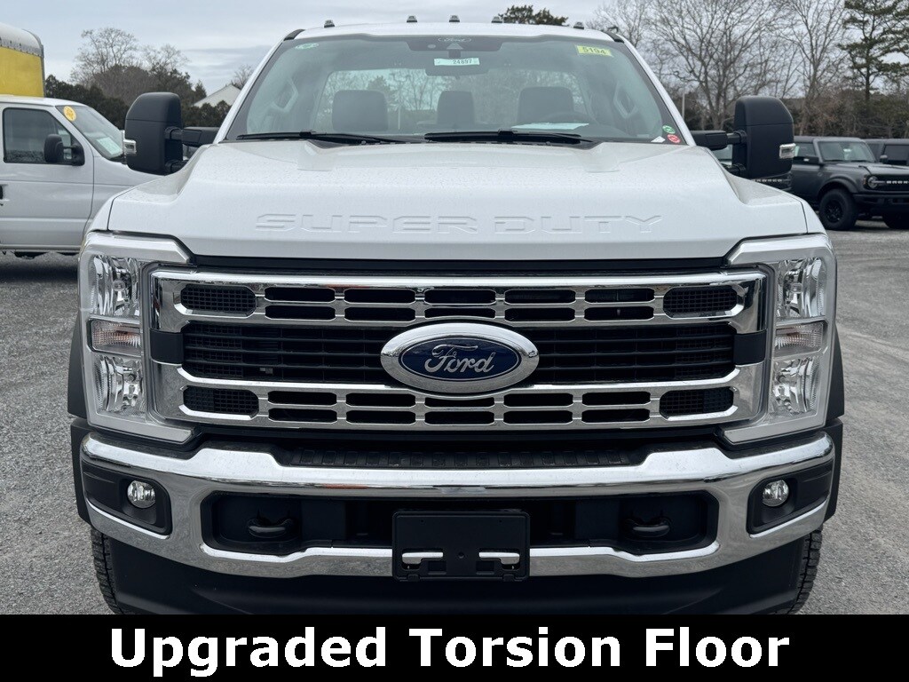 2024 Ford F-550 XL photo 2