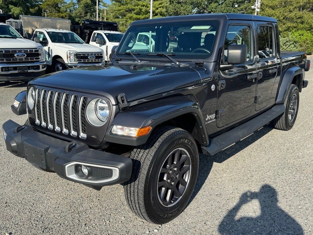 2022 Jeep Gladiator Overland photo 3