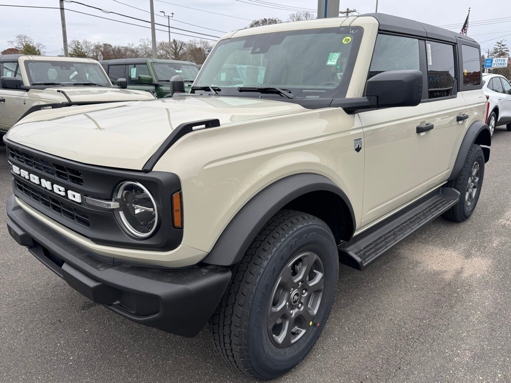 2025 Ford Bronco Big Bend photo 2