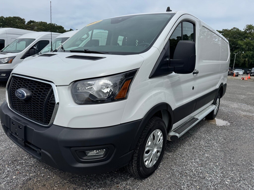 2024 Ford Transit photo 3