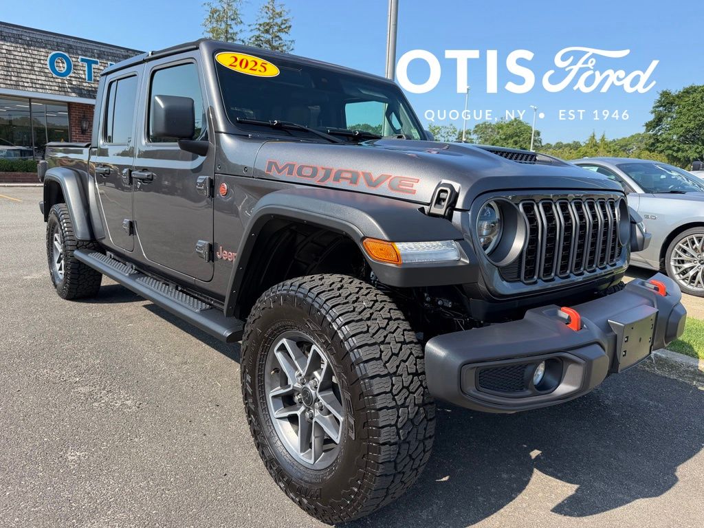 2025 Jeep Gladiator Mojave Auto's photo