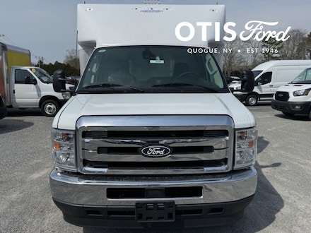 2026 Ford E-450 Cutaway Base Truck