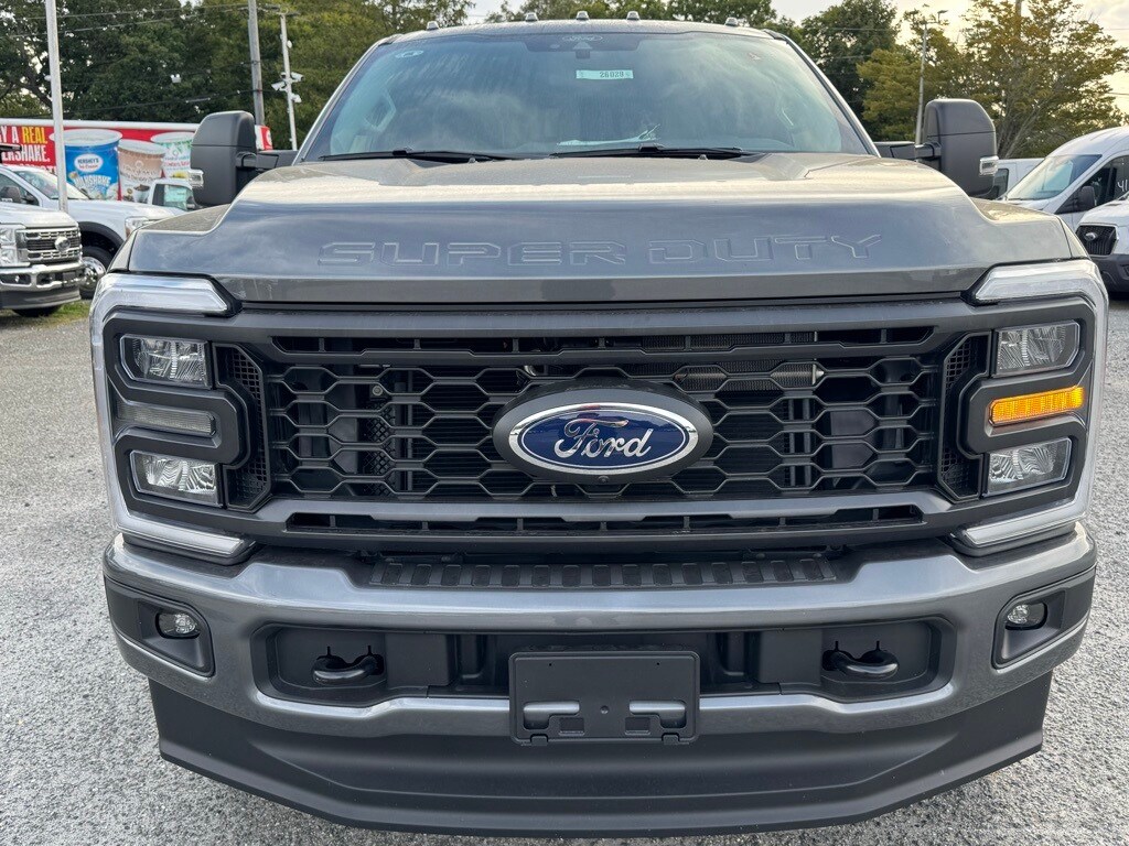 2026 Ford F-350 XL photo 2