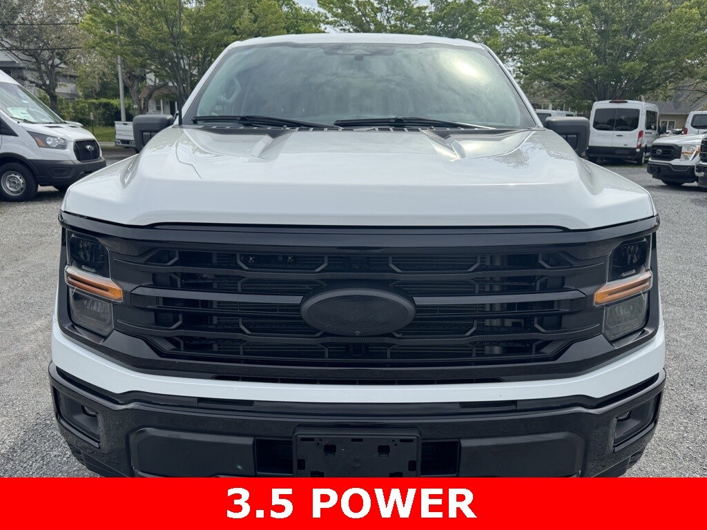 2024 Ford F-150 XLT photo 2