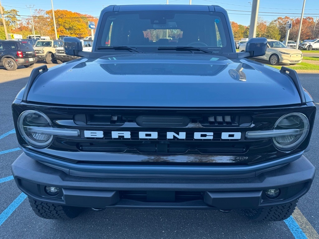 New 2025 Ford Bronco Outer Banks SUV