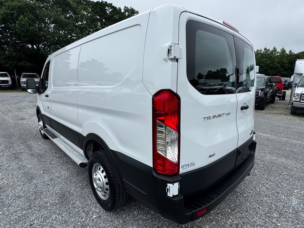 2023 Ford Transit photo 4
