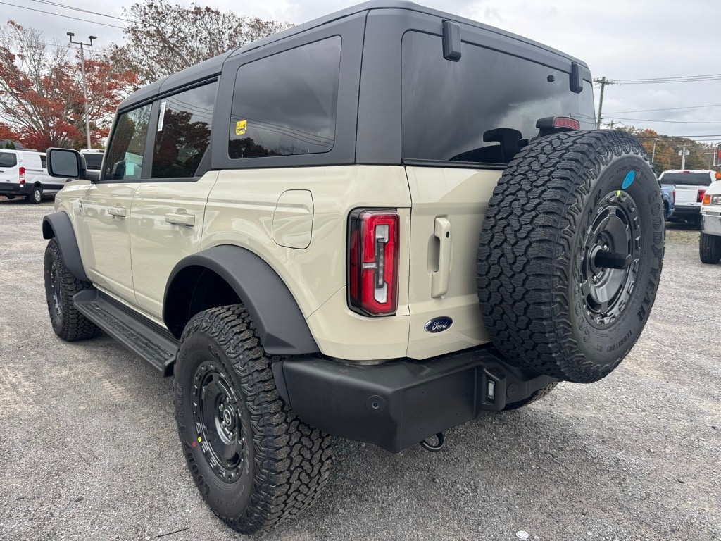 New 2025 Ford Bronco Outer Banks SUV
