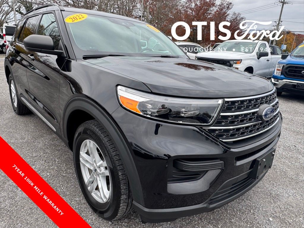 2022 Ford Explorer XLT 4WD's photo