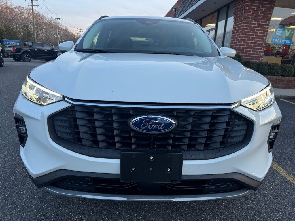 Used 2025 Ford Escape Base SUV