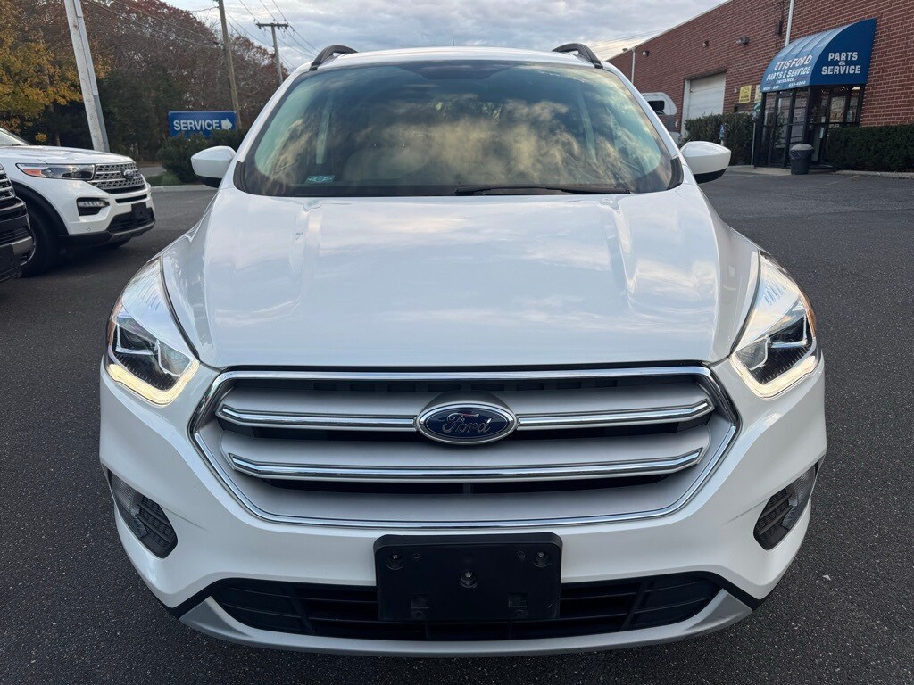 2019 Ford Escape SEL photo 2