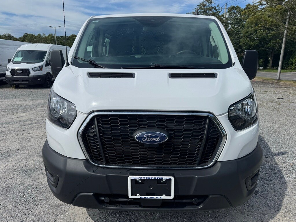 2024 Ford Transit photo 2