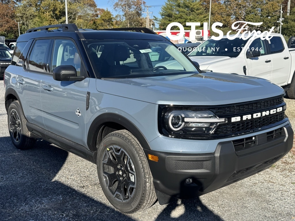 2025 Ford Bronco Sport Outer Banks's photo