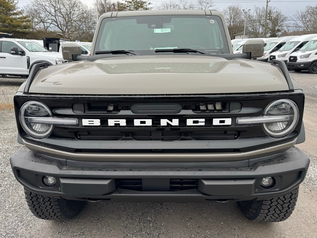 New 2025 Ford Bronco Outer Banks SUV