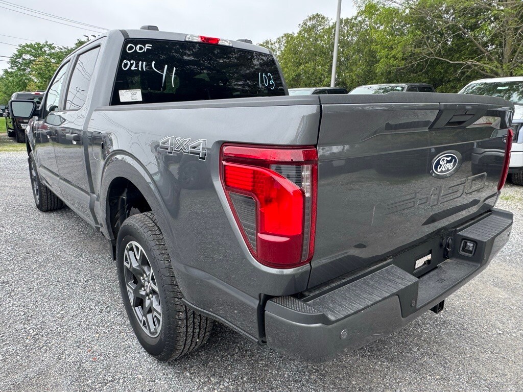 2025 Ford F-150 STX photo 4