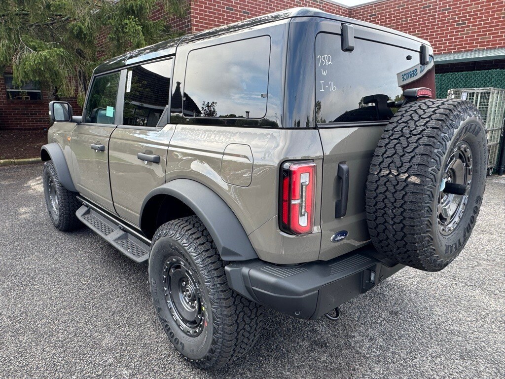 2025 Ford Bronco Badlands photo 4