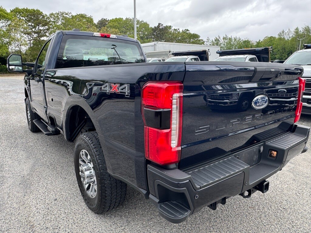 2023 Ford F-250 XL photo 4