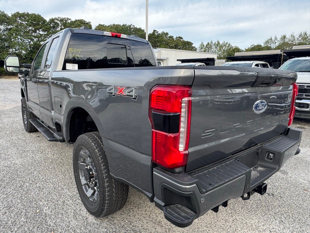 2026 Ford F-350 XL photo 4