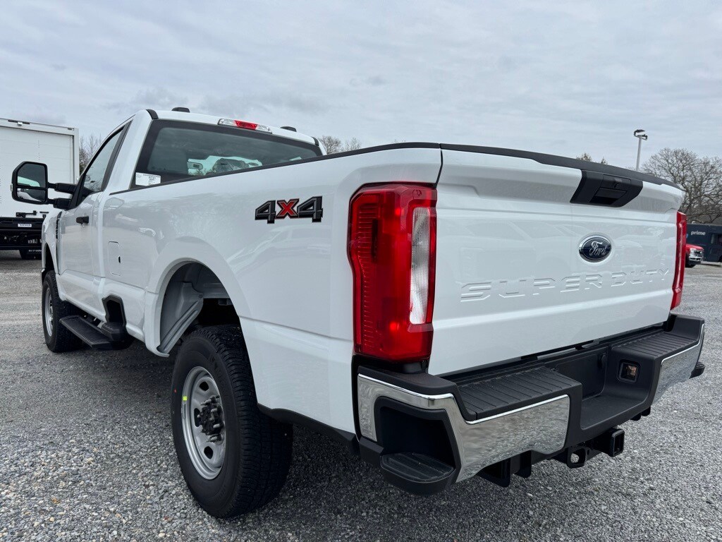 2025 Ford F-250 XL photo 3