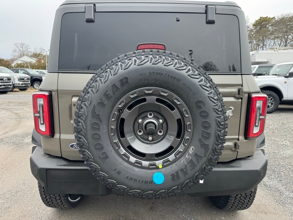New 2025 Ford Bronco Outer Banks SUV