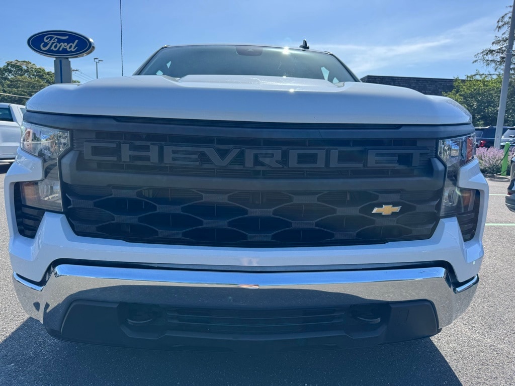 Used 2024 Chevrolet Silverado 1500 Work Truck with VIN 3GCNAAED0RG274554 for sale in Quogue, NY