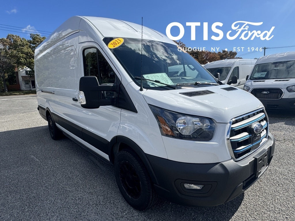 2023 Ford E-Transit Cargo Van Base's photo