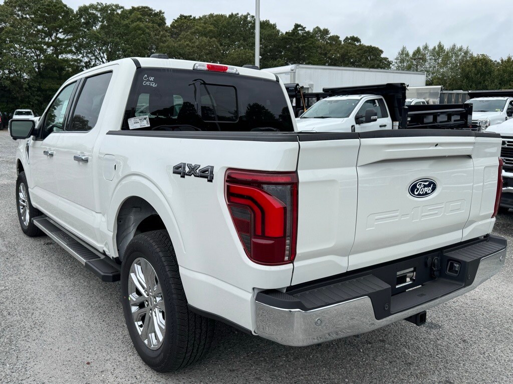 2025 Ford F-150 Lariat photo 4