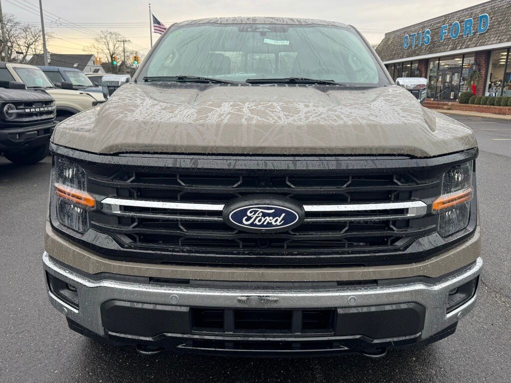 New 2025 Ford F-150 XLT Truck SuperCrew Cab