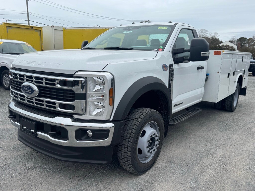 2024 Ford F-550 XL photo 3
