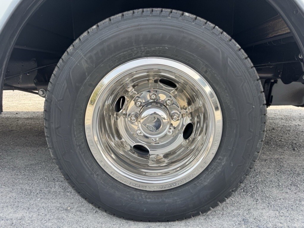 2026 Ford E-450 photo 2