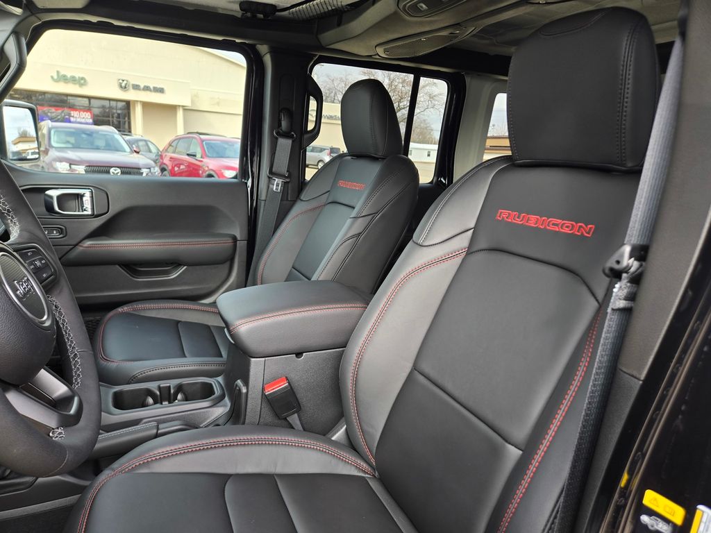 2025 Jeep Wrangler 4-Door Rubicon - Photo 16