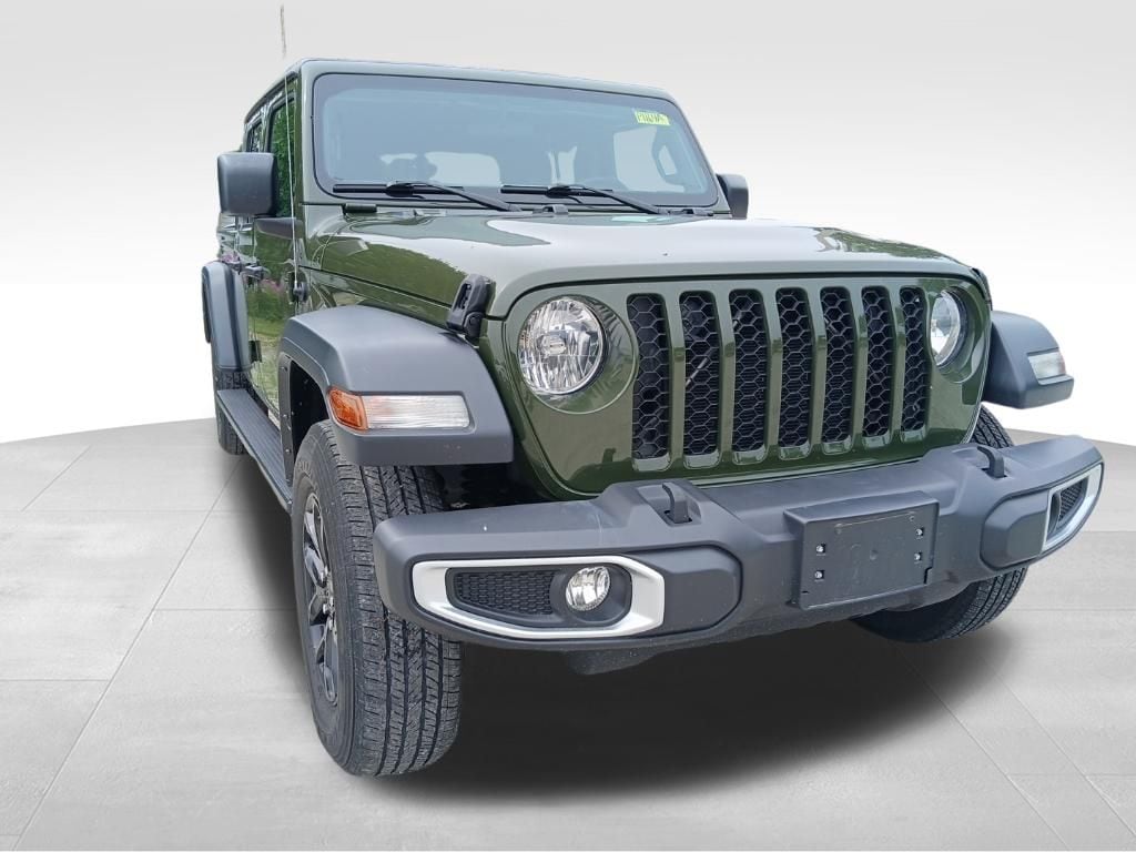 Used 2023 Jeep Gladiator Sport Truck Crew Cab