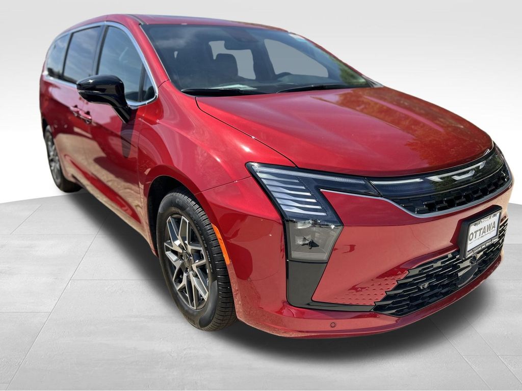 2027 Chrysler Pacifica Limited's photo
